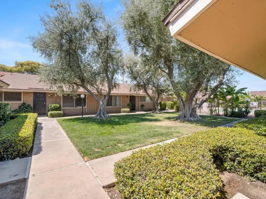 3725 N Fruit Avenue #B, Fresno, CA 93705 - Image #3