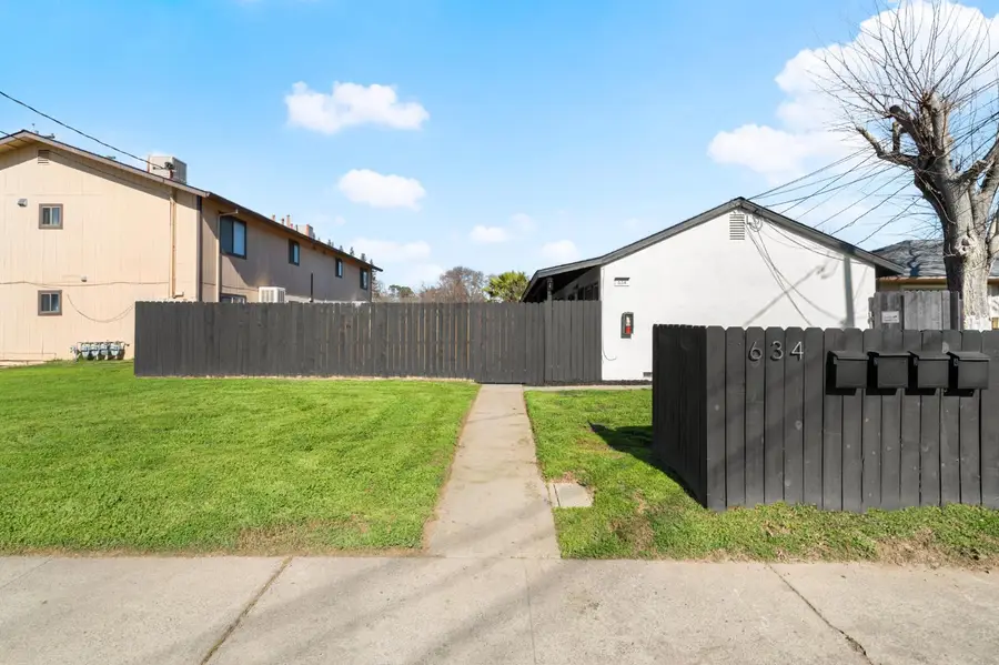 634 Cummins Way, West Sacramento, CA 95605 - #2