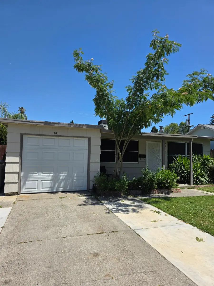 841 Fairway Drive, West Sacramento, CA 95605 - #2