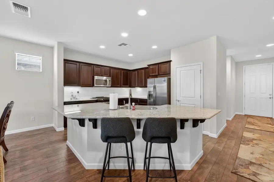 7901 Dearne Way, Elk Grove, CA 95757 - #2