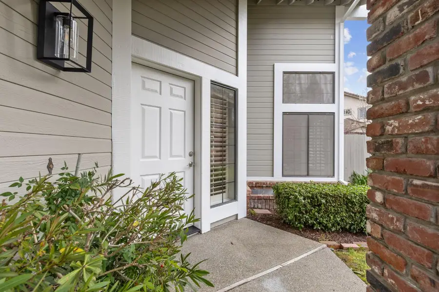 403 Hanworth Court, Roseville, CA 95661 - #3