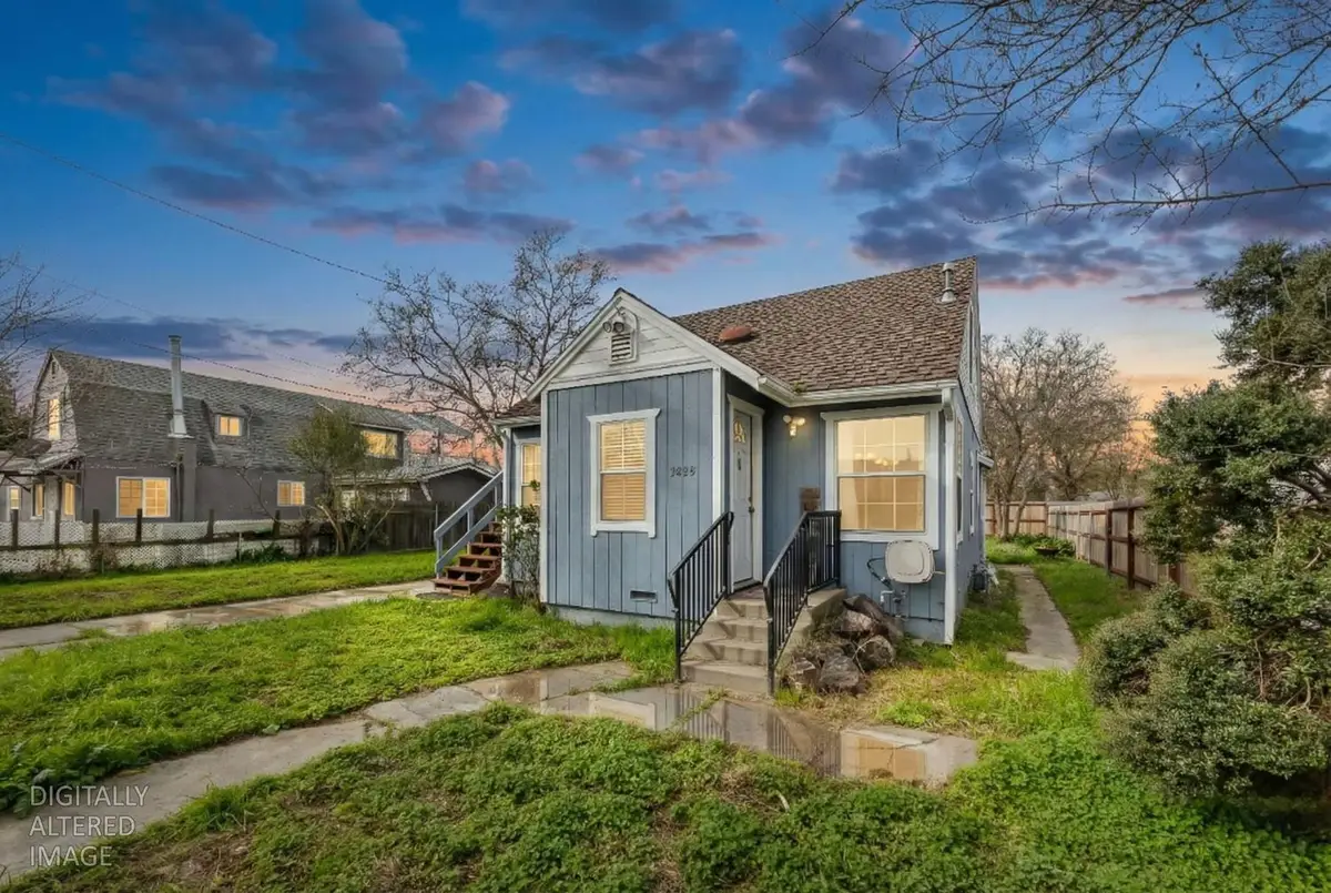 3059 Crandall Avenue, Sacramento, CA 95815 - #1