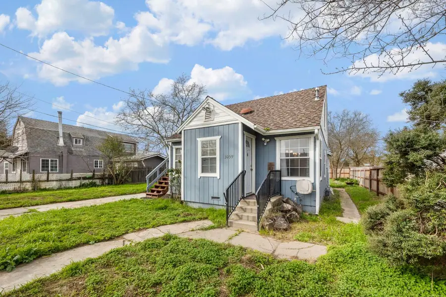 3059 Crandall Avenue, Sacramento, CA 95815 - #2