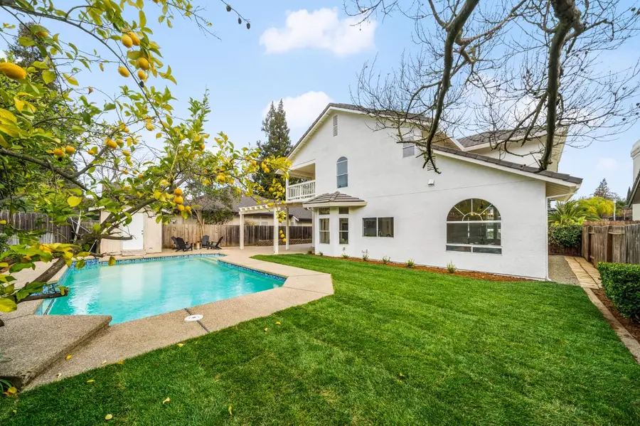 6051 Kenneth Oak Way, Fair Oaks, CA 95628 - #3