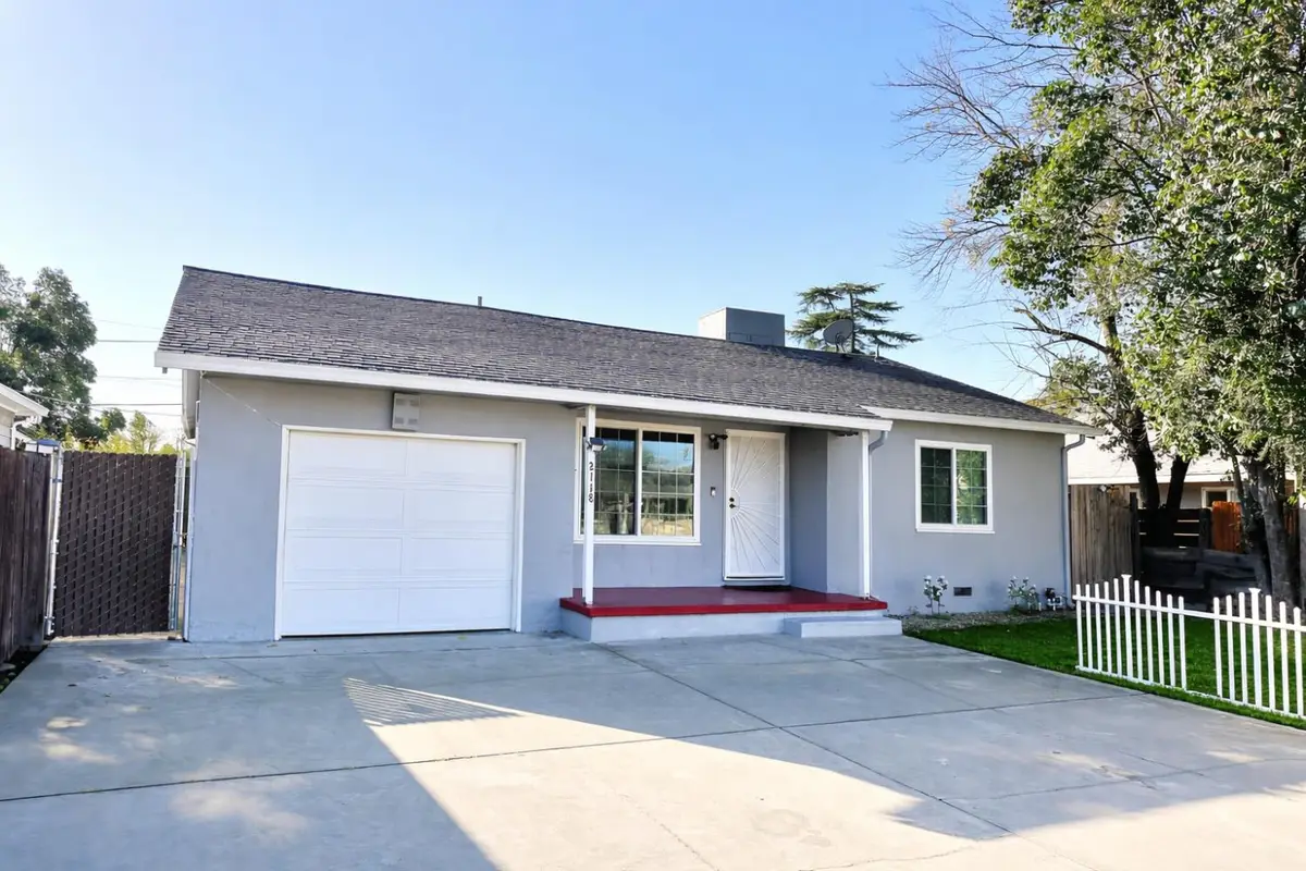 2118 W Sonoma Avenue, Stockton, CA 95204 - #1