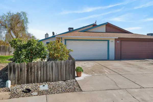 124 Muir Circle, Woodland, CA 95695