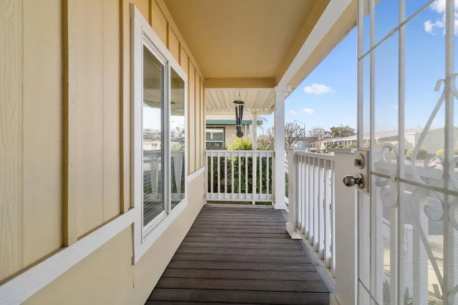 866 Count Drive, Livingston, CA 95334 - #3