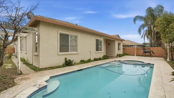 2271 Robert Gabriel Drive, Tracy, CA 95377