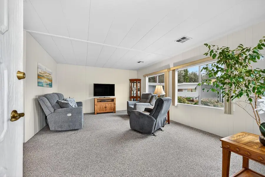 2540 Grass Valley Hwy #108, Auburn, CA 95603 - #3