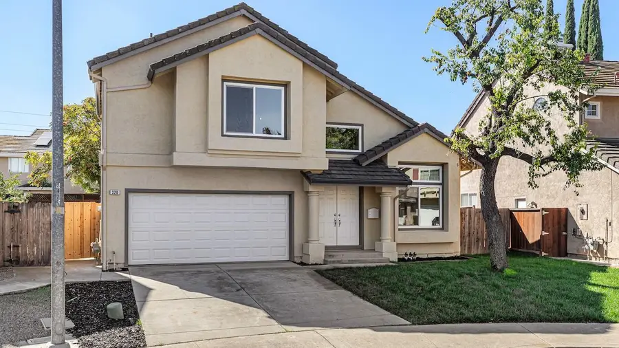 320 Accipiter Court, Tracy, CA 95376 - #2