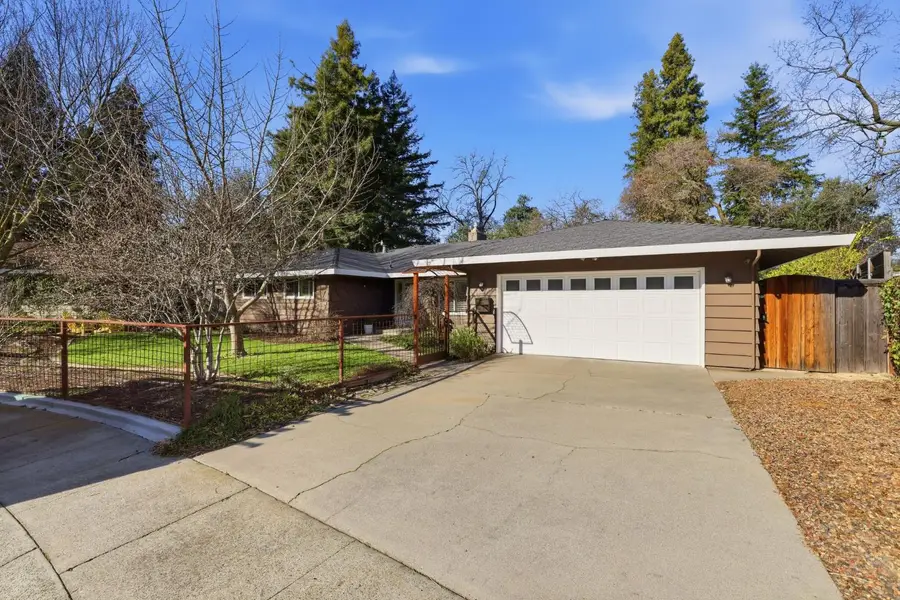 3111 Cowan Circle, Sacramento, CA 95821 - #3