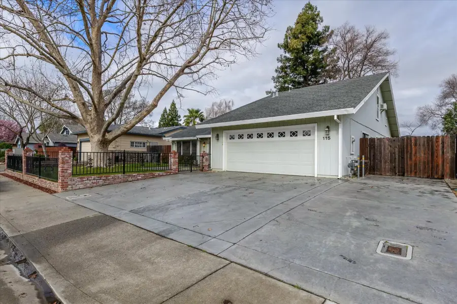 115 Almond Drive, Winters, CA 95694 - #2