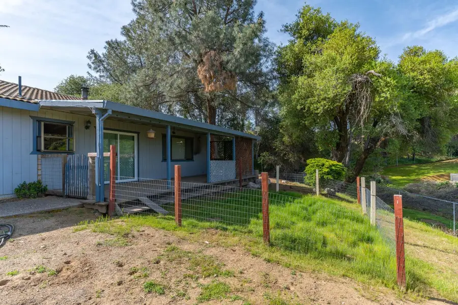 8999 Poverty Gulch Court, Mokelumne Hill, CA 95245 - #2