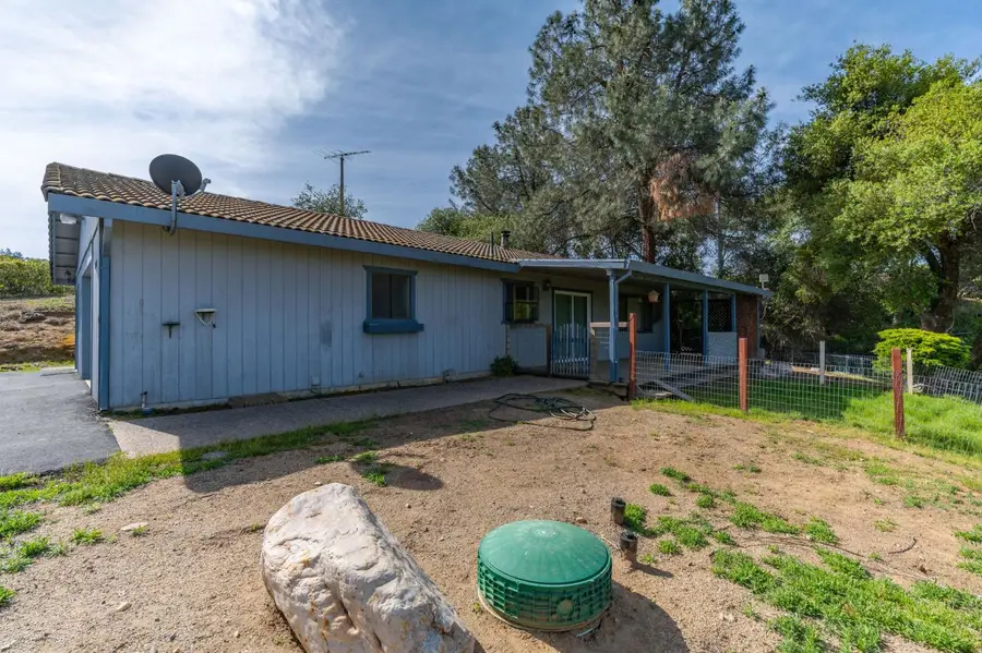 8999 Poverty Gulch Court, Mokelumne Hill, CA 95245 - #3