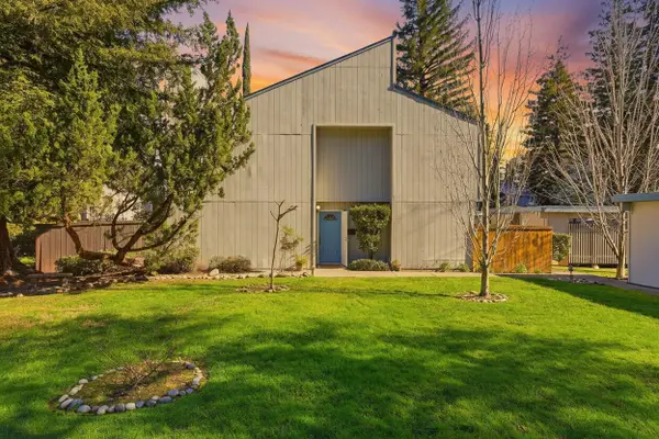 5274 Lake Knoll Lane, Fair Oaks, CA 95628