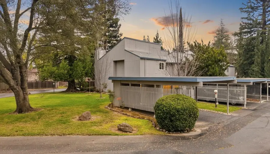 5274 Lake Knoll Lane, Fair Oaks, CA 95628 - #2