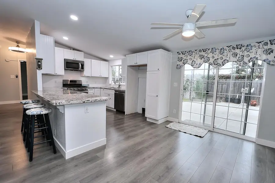 1014 Sunset Drive, Roseville, CA 95678 - #2