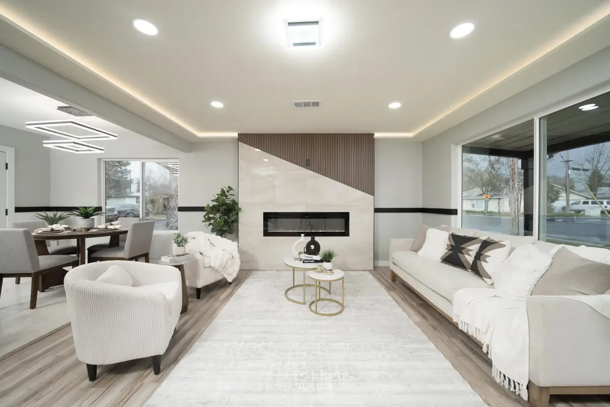 927 E Fairmont Avenue, Modesto, CA 95350 - #1