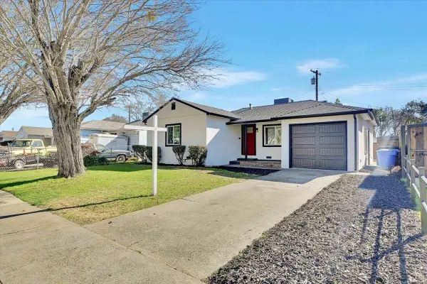 6040 39th Avenue, Sacramento, CA 95824