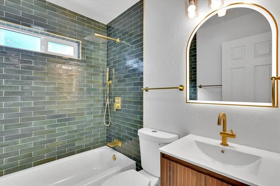 6040 39th Avenue, Sacramento, CA 95824 - #3