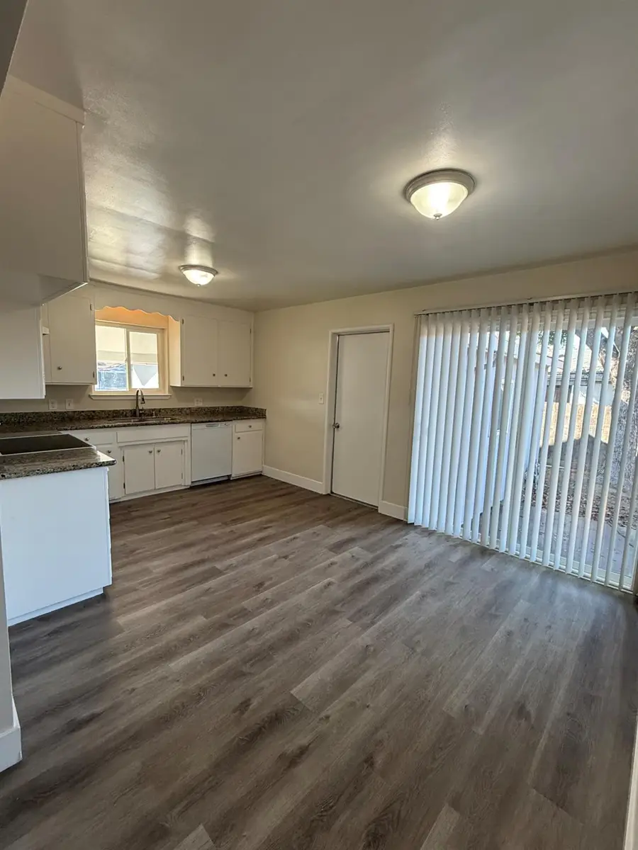 123 Wawona Street, Manteca, CA 95337 - #3