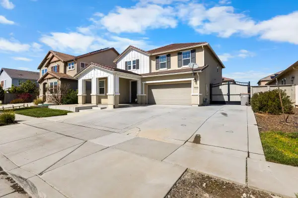 1435 Peterson Drive, Woodland, CA 95776