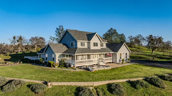 66 Wild Wolf Court, Valley Springs, CA 95252