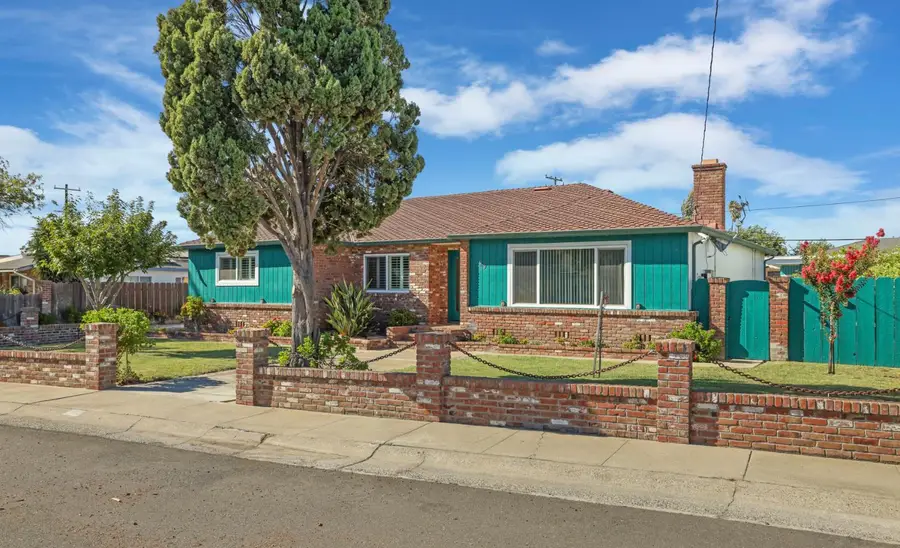 25 4th Ave, Isleton, CA 95641 - #3