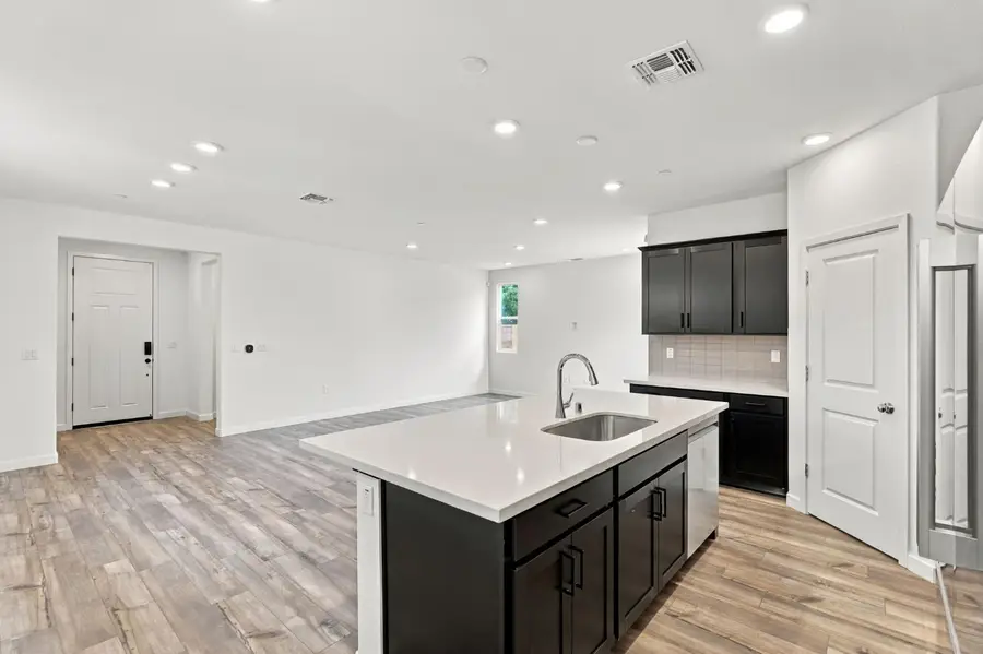 1013 Vanderbilt Terrace, Davis, CA 95618 - #3