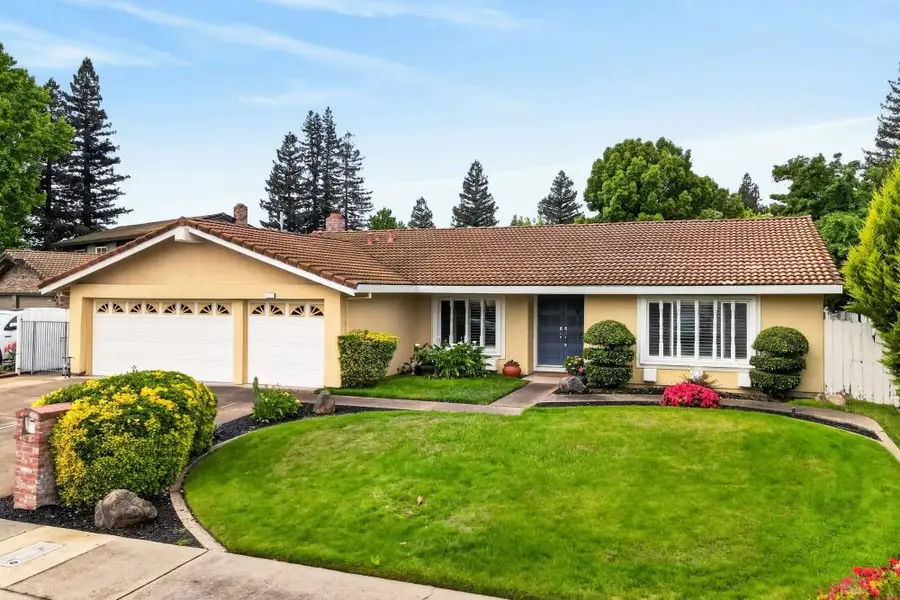 10 River Glade Court, Sacramento, CA 95831 - #2