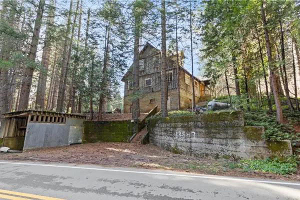 13887 La Porte Road, Strawberry Valley, CA 95981