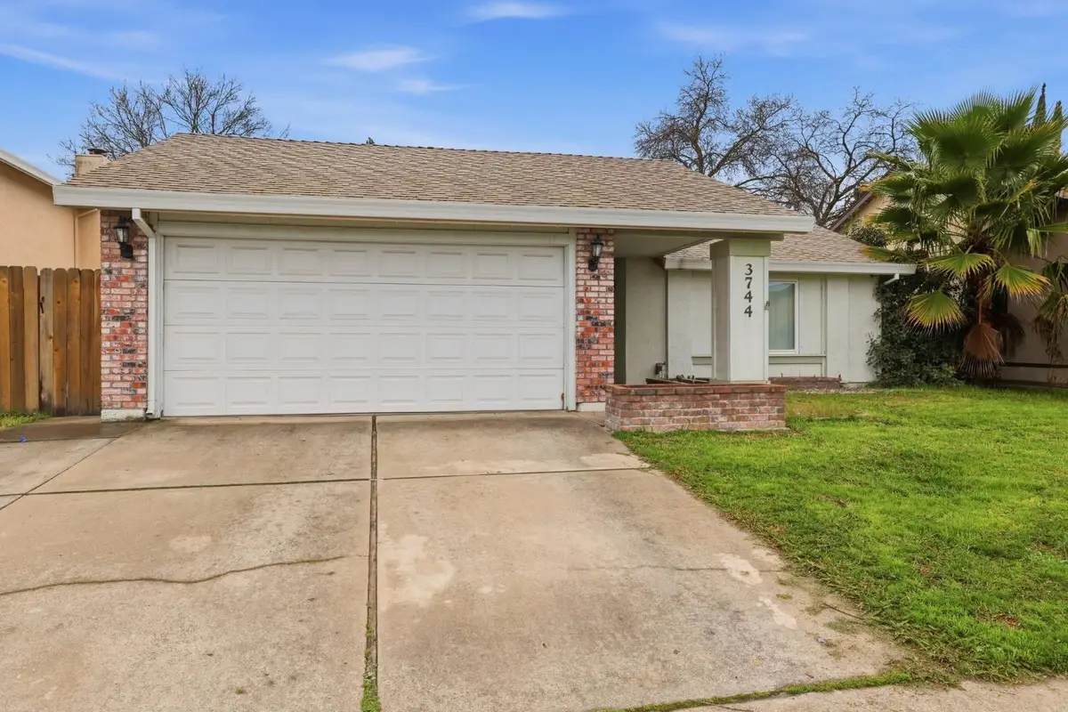 3744 N Country Drive, Antelope, CA 95843 - #1