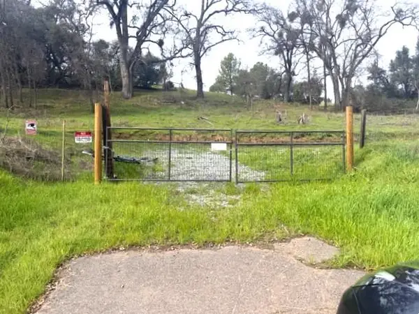 9900 State Route 49, Sonora, CA 95370