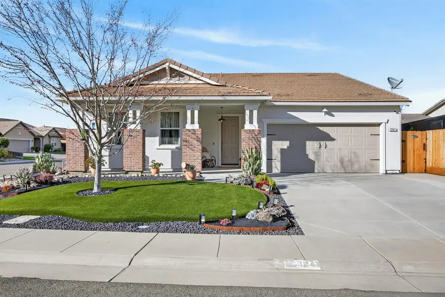 1241 Wilder Way, Galt, CA 95632 - #2