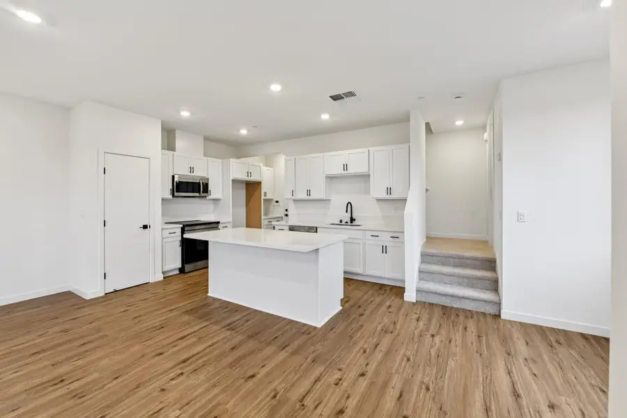 2060 Odin Walk, Sacramento, CA 95835 - #2