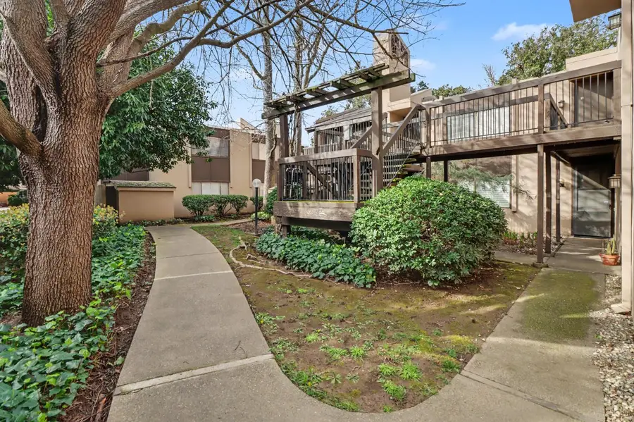 2238 Woodside Lane #13, Sacramento, CA 95825 - #3