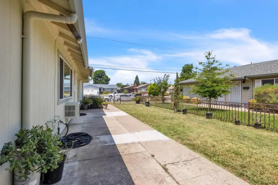 10276 S White Rock Road, Rancho Cordova, CA 95670 - #2