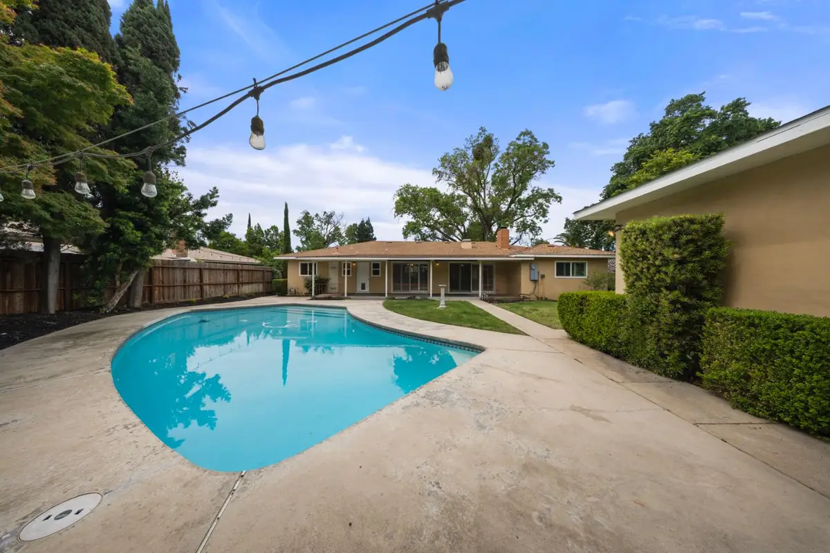 936 College Avenue, Modesto, CA 95350 - #1