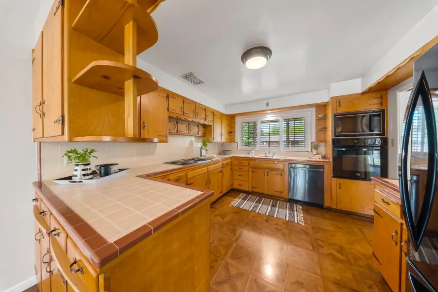 936 College Avenue, Modesto, CA 95350 - #2