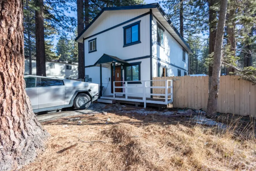 1020 Glenwood Way, South Lake Tahoe, CA 96150 - #3