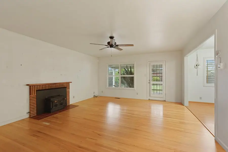 1427 Reiman Street, Lodi, CA 95242 - #2