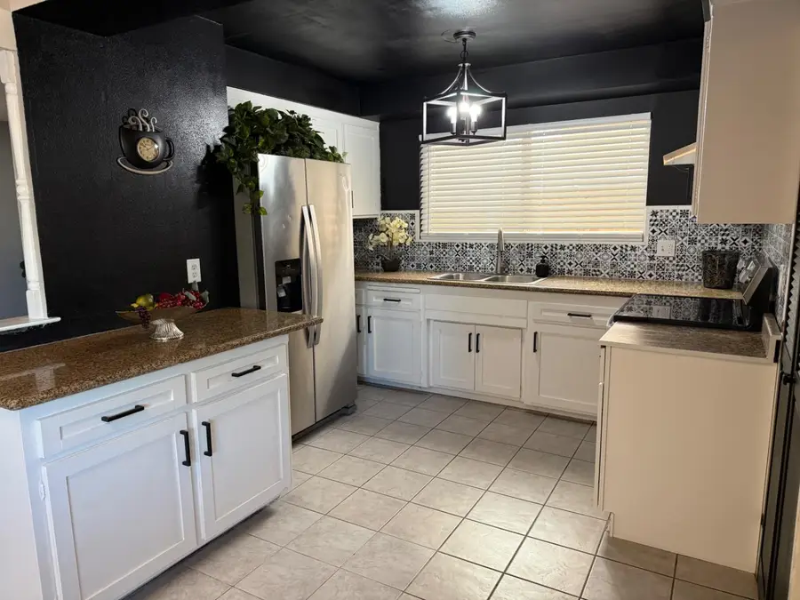 5851 Larry Way, North Highlands, CA 95660 - #2