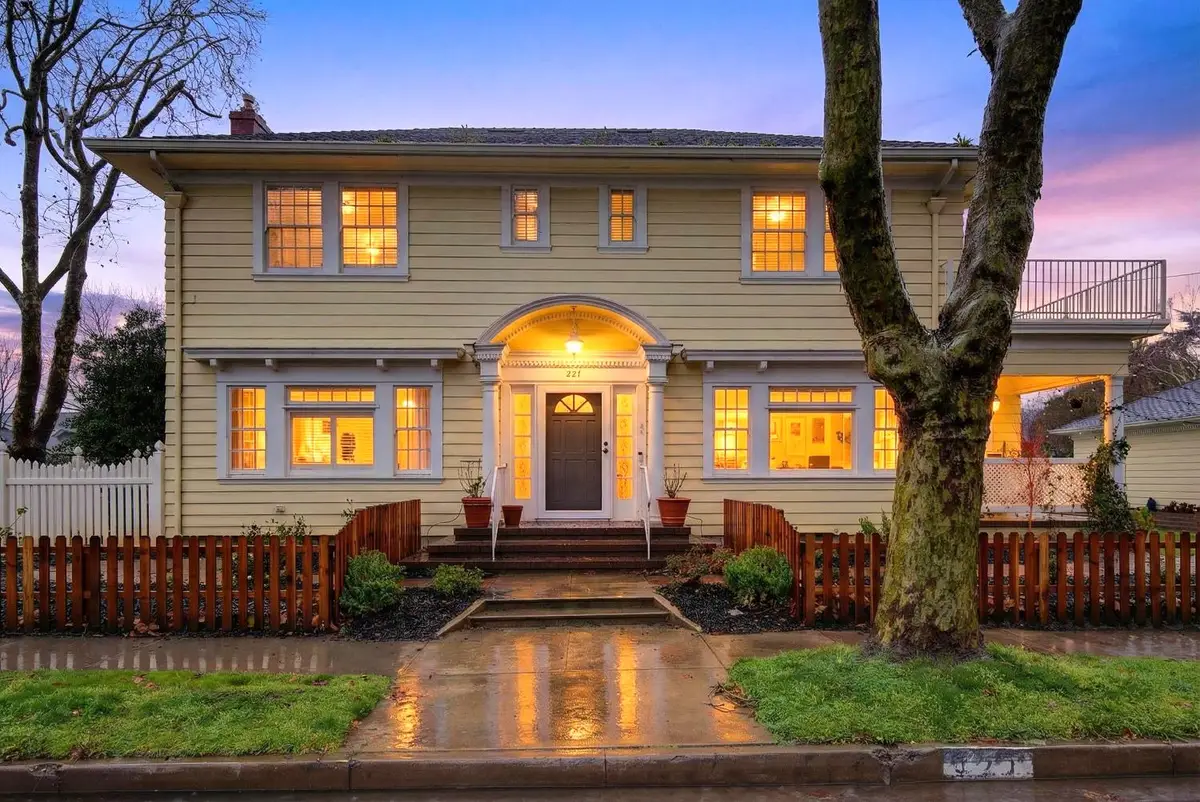 521 W Pine, Lodi, CA 95240 - #1