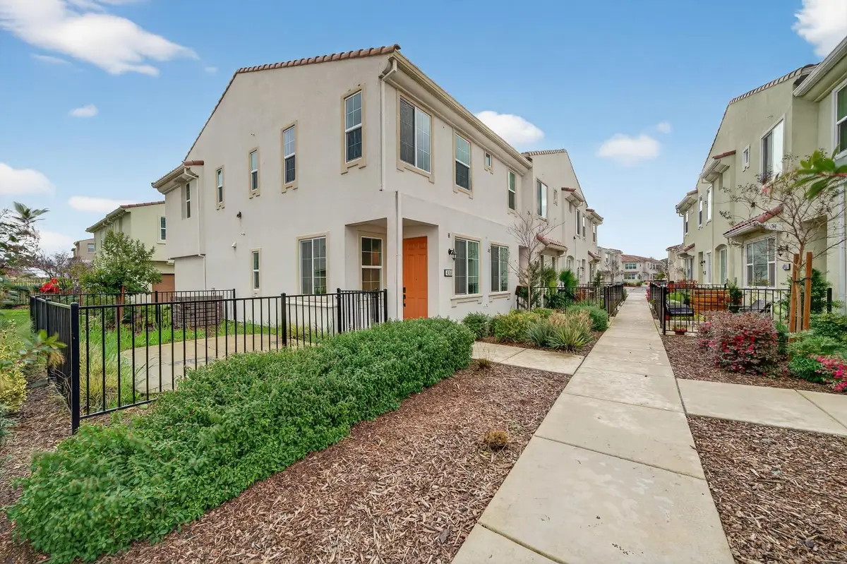 5301 E E. Commerce Way #43101, Sacramento, CA 95835 - #1