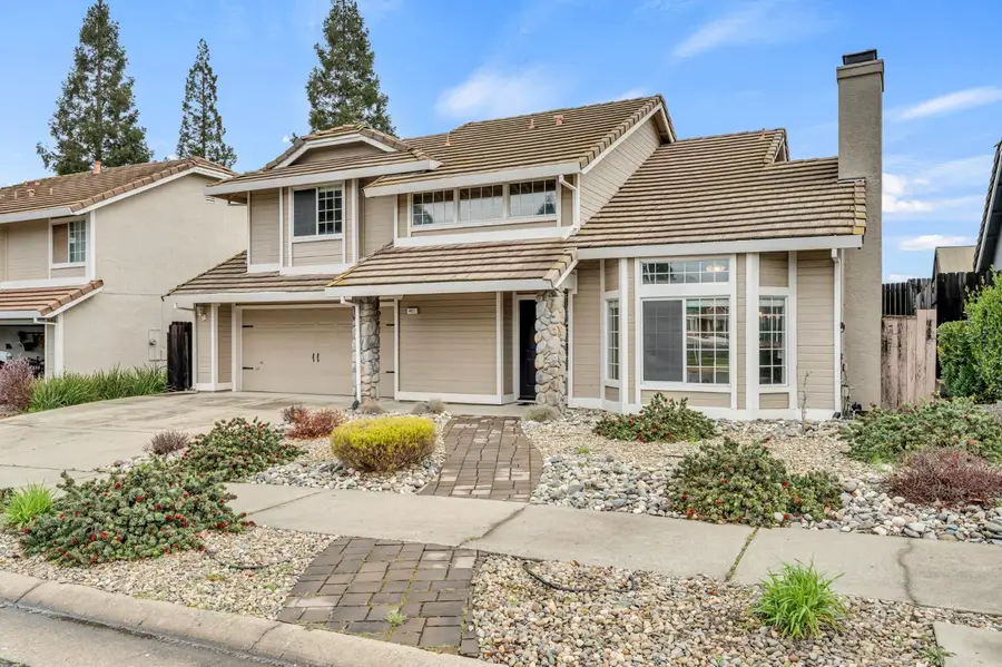 401 Ruby Court, Roseville, CA 95678 - #3