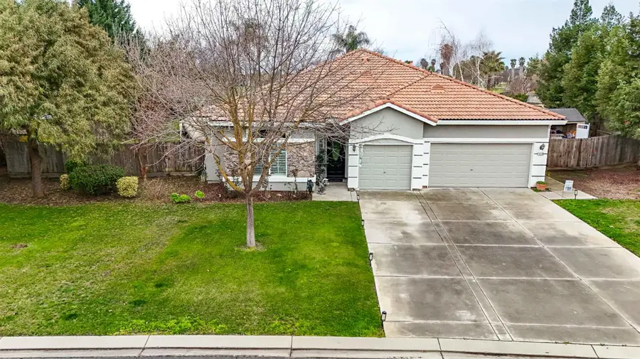 12170 Pheasant Run Boulevard, Chowchilla, CA 93610 - #2