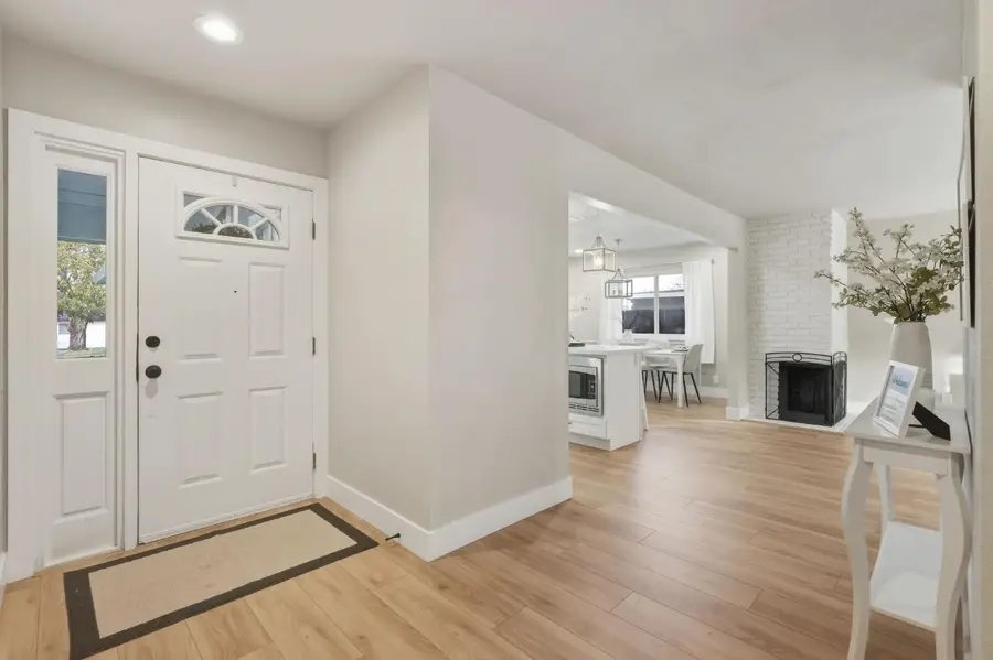 905 Oak Ridge Drive, Roseville, CA 95661 - #3