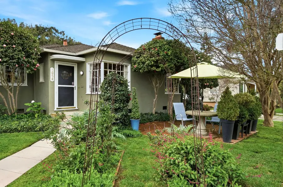 1058 Perkins Way, Sacramento, CA 95818 - #2