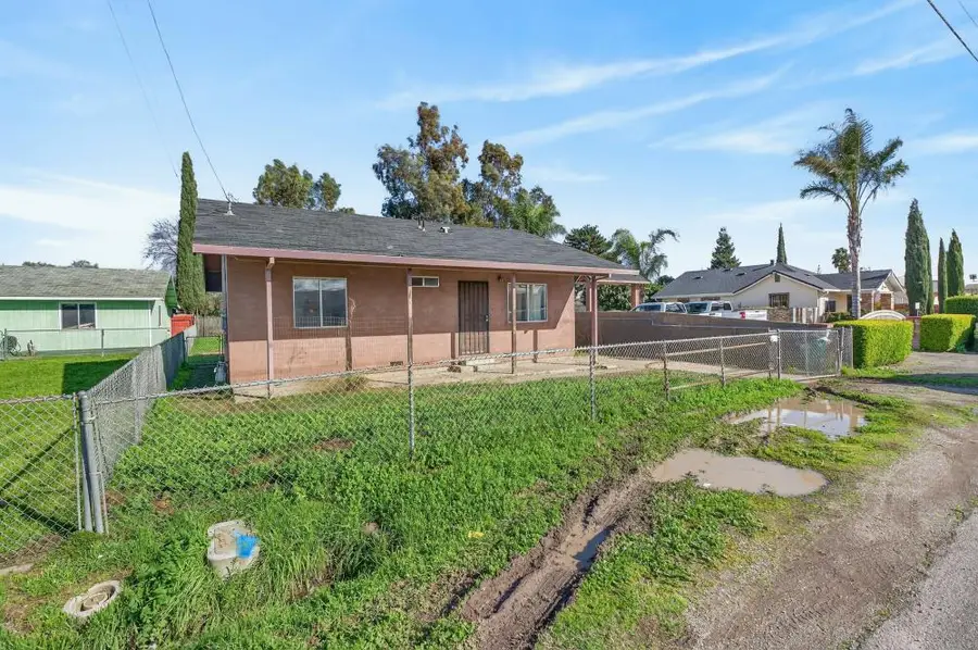 840 S Gertrude Avenue, Stockton, CA 95215 - #2