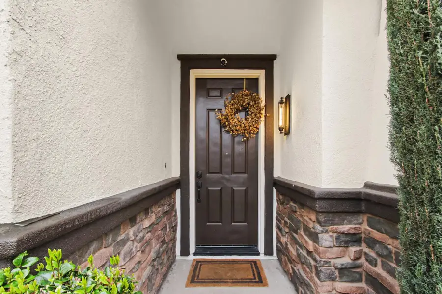 3460 River Shoal Avenue, Sacramento, CA 95833 - #2